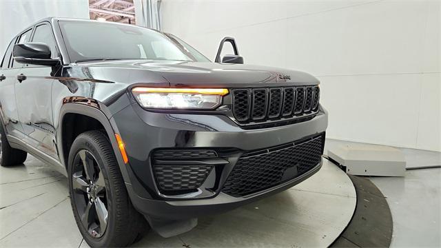 used 2023 Jeep Grand Cherokee car, priced at $34,999