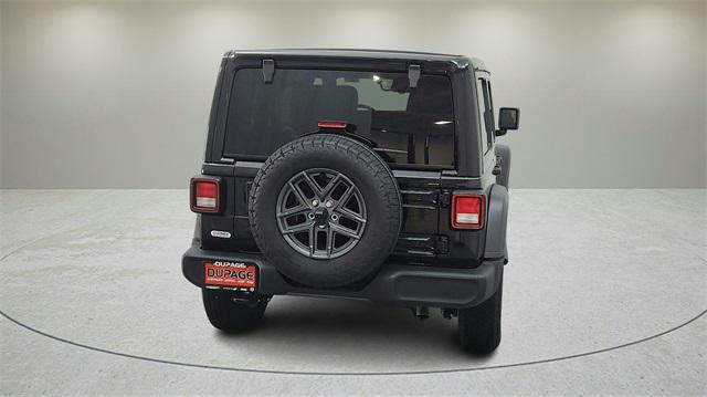 new 2025 Jeep Wrangler car, priced at $42,577