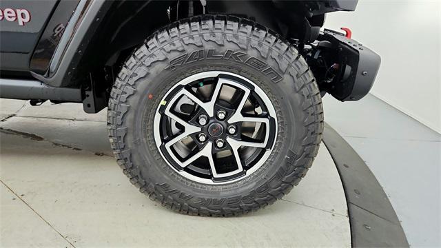 new 2025 Jeep Gladiator car, priced at $52,136