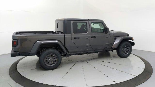 new 2024 Jeep Gladiator car, priced at $42,565
