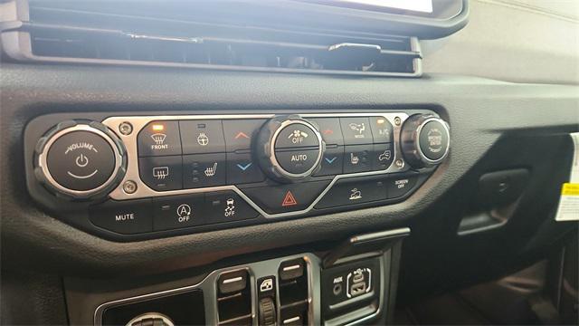 new 2025 Jeep Wrangler car, priced at $41,589
