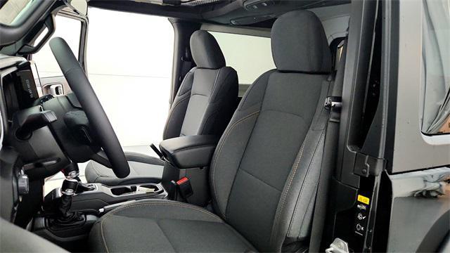 new 2025 Jeep Wrangler car, priced at $39,238