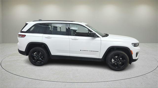 used 2024 Jeep Grand Cherokee car, priced at $39,999