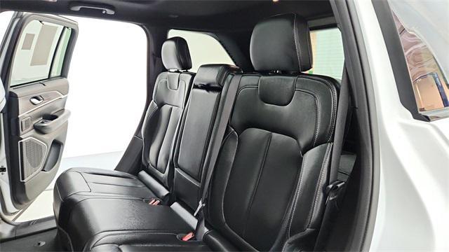 used 2024 Jeep Grand Cherokee car, priced at $39,999