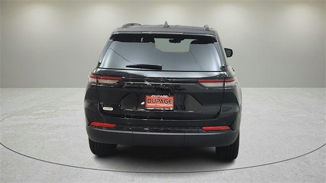 new 2025 Jeep Grand Cherokee car, priced at $42,054
