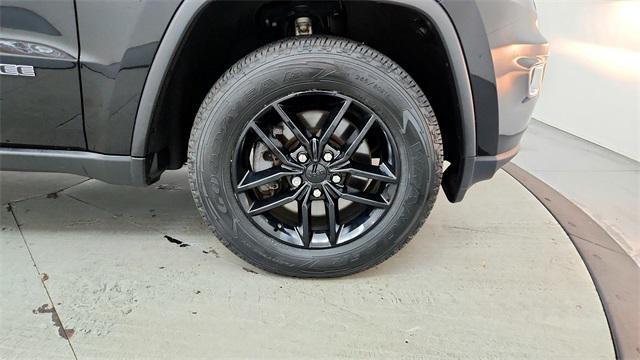 used 2022 Jeep Grand Cherokee car, priced at $26,500
