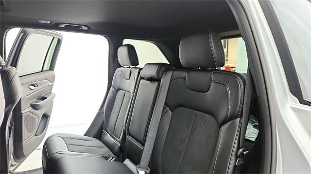 new 2025 Jeep Grand Cherokee car, priced at $40,452