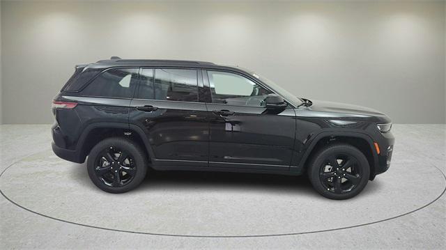new 2025 Jeep Grand Cherokee car, priced at $46,934