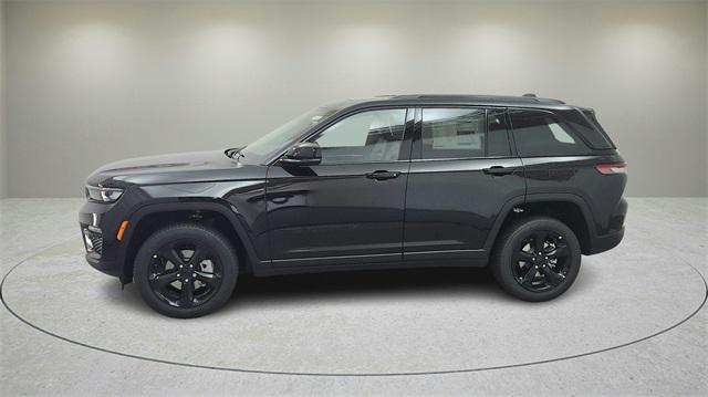 new 2025 Jeep Grand Cherokee car, priced at $46,934
