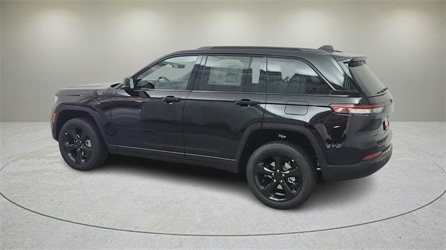 new 2025 Jeep Grand Cherokee car, priced at $46,934