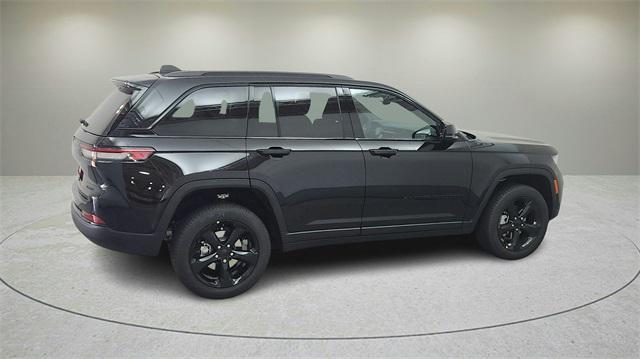 new 2025 Jeep Grand Cherokee car, priced at $46,934