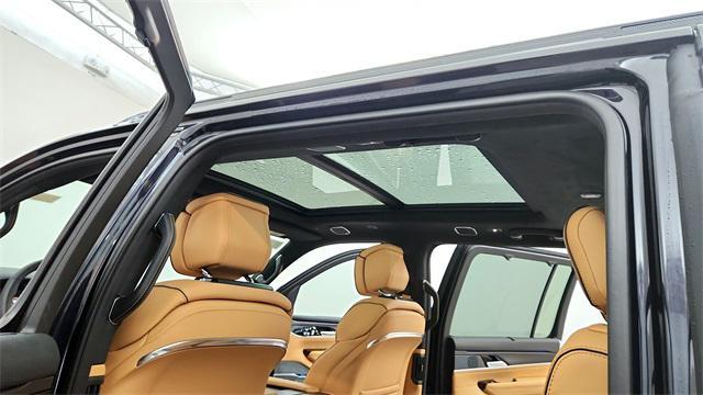 new 2025 Jeep Grand Wagoneer car, priced at $103,094