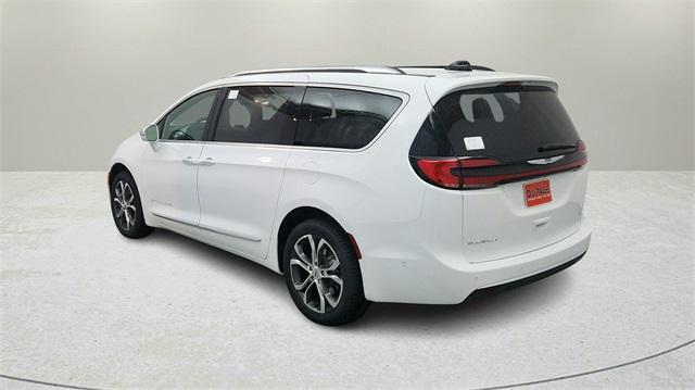 new 2024 Chrysler Pacifica car, priced at $55,007