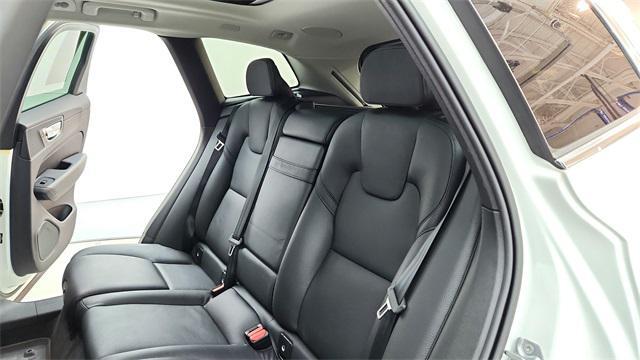 used 2021 Volvo XC60 Recharge Plug-In Hybrid car, priced at $24,999