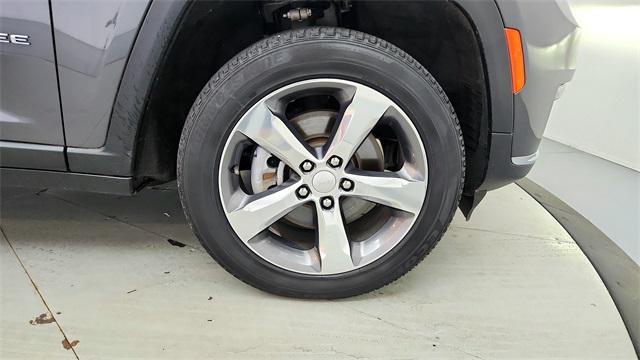 used 2022 Jeep Grand Cherokee L car, priced at $32,994