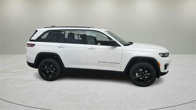 new 2024 Jeep Grand Cherokee car, priced at $43,551