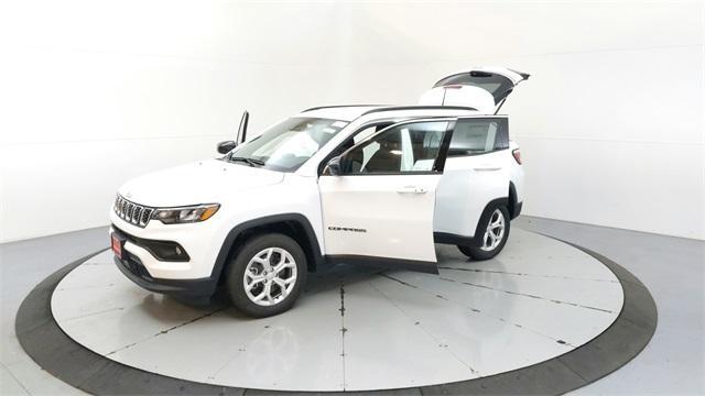 new 2024 Jeep Compass car, priced at $28,089