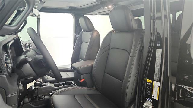 new 2025 Jeep Gladiator car, priced at $41,457