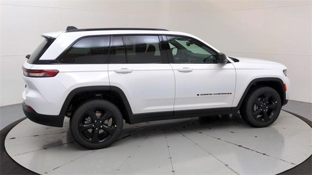 new 2024 Jeep Grand Cherokee car, priced at $41,541