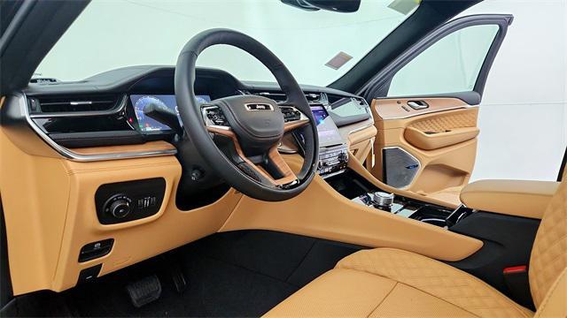 new 2025 Jeep Grand Cherokee car, priced at $59,890