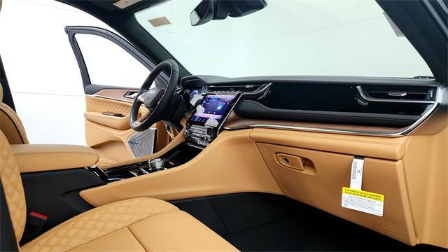 new 2025 Jeep Grand Cherokee car, priced at $59,890