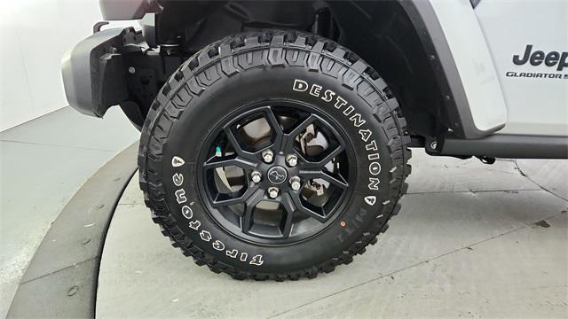 new 2025 Jeep Gladiator car, priced at $42,590