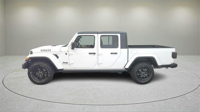 new 2025 Jeep Gladiator car, priced at $42,590