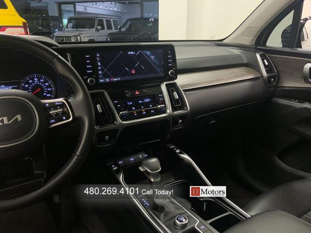 used 2022 Kia Sorento car, priced at $27,901
