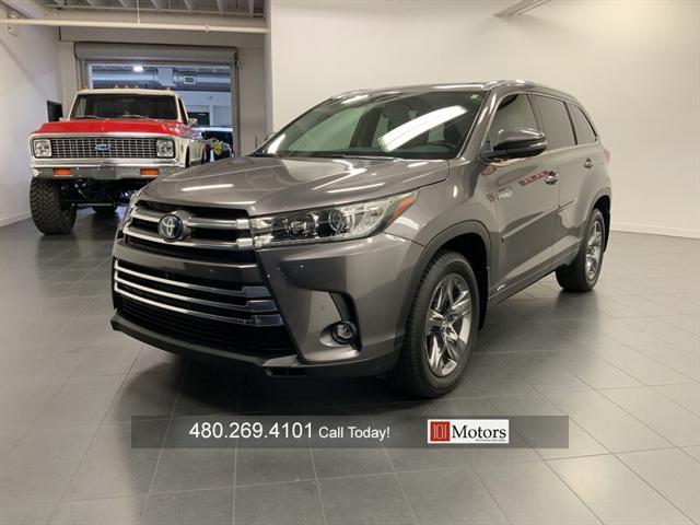 used 2019 Toyota Highlander Hybrid car, priced at $33,901