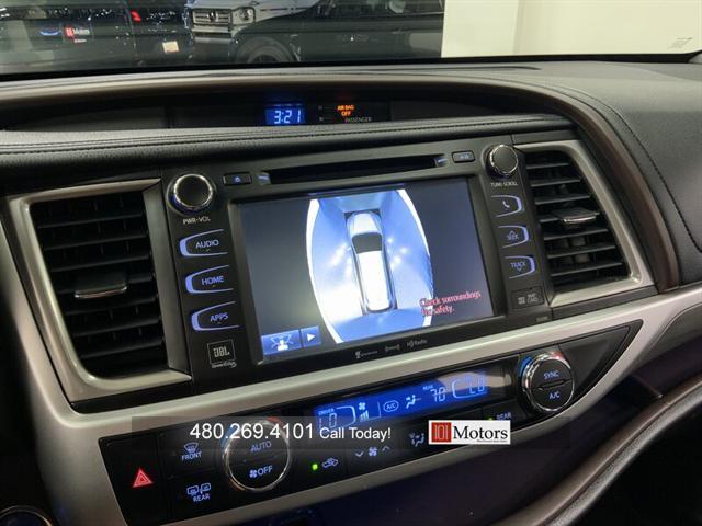 used 2019 Toyota Highlander Hybrid car, priced at $33,901
