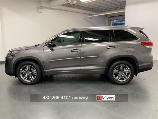 used 2019 Toyota Highlander Hybrid car, priced at $33,901