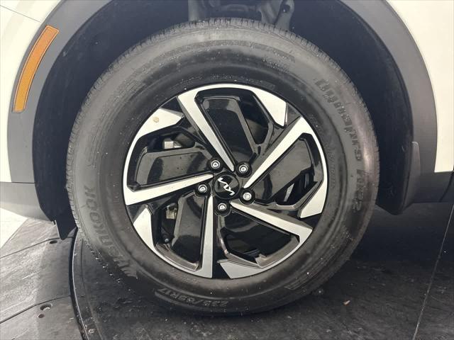 used 2024 Kia Sportage Hybrid car, priced at $29,211