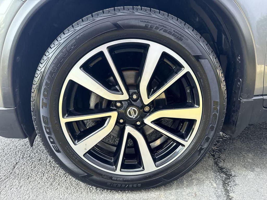 used 2019 Nissan Rogue car, priced at $15,217