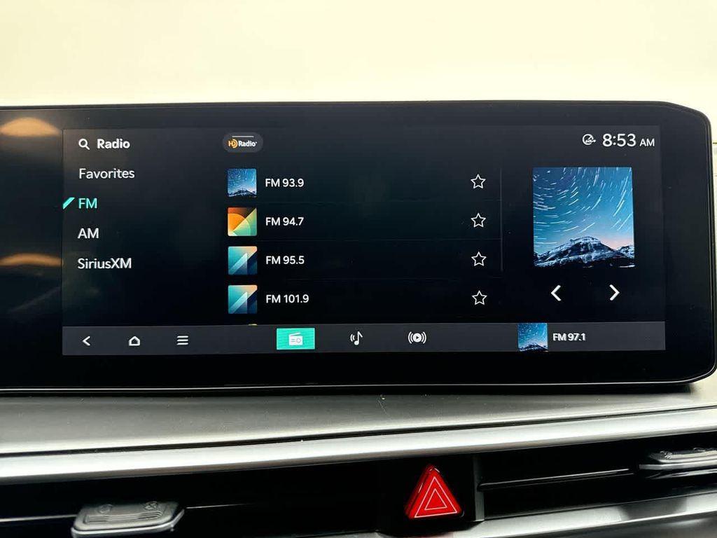 used 2025 Kia Sorento Hybrid car, priced at $35,500