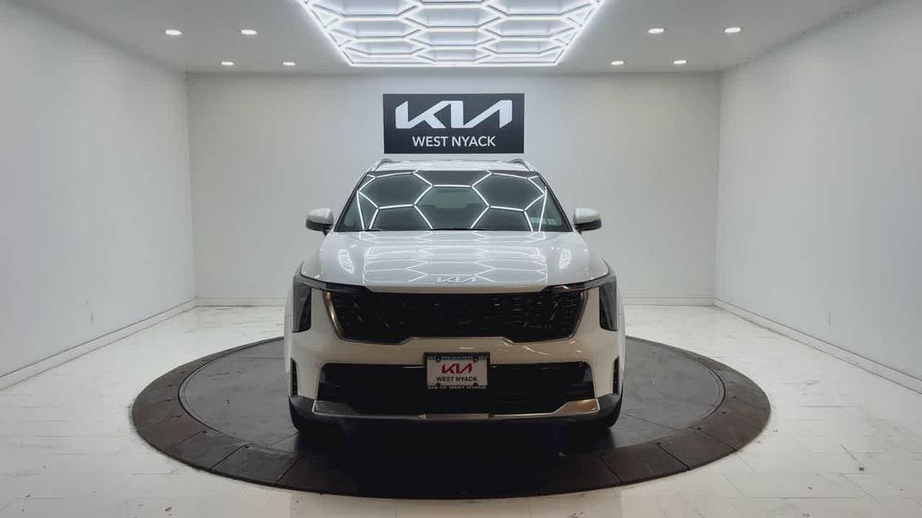 used 2025 Kia Sorento Hybrid car, priced at $35,500