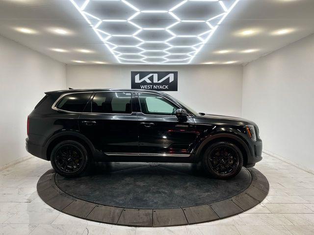 used 2022 Kia Telluride car, priced at $27,899