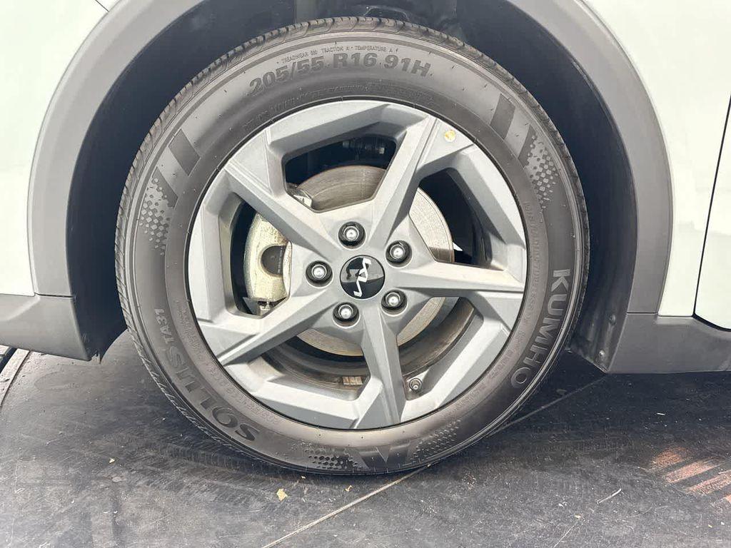 used 2025 Kia K4 car, priced at $21,200