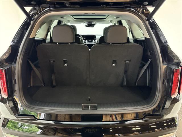 used 2024 Kia Sorento Hybrid car, priced at $33,120