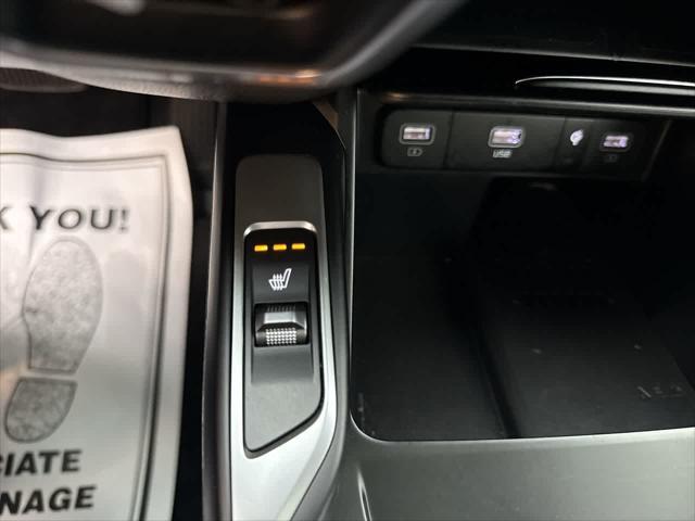 used 2024 Kia Sorento Hybrid car, priced at $33,120