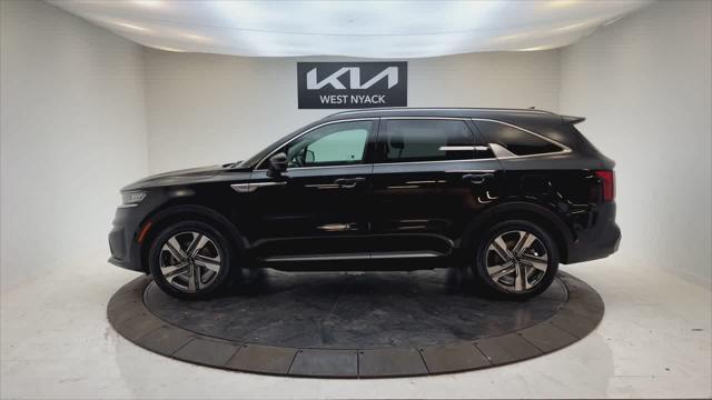 used 2024 Kia Sorento Hybrid car, priced at $33,120
