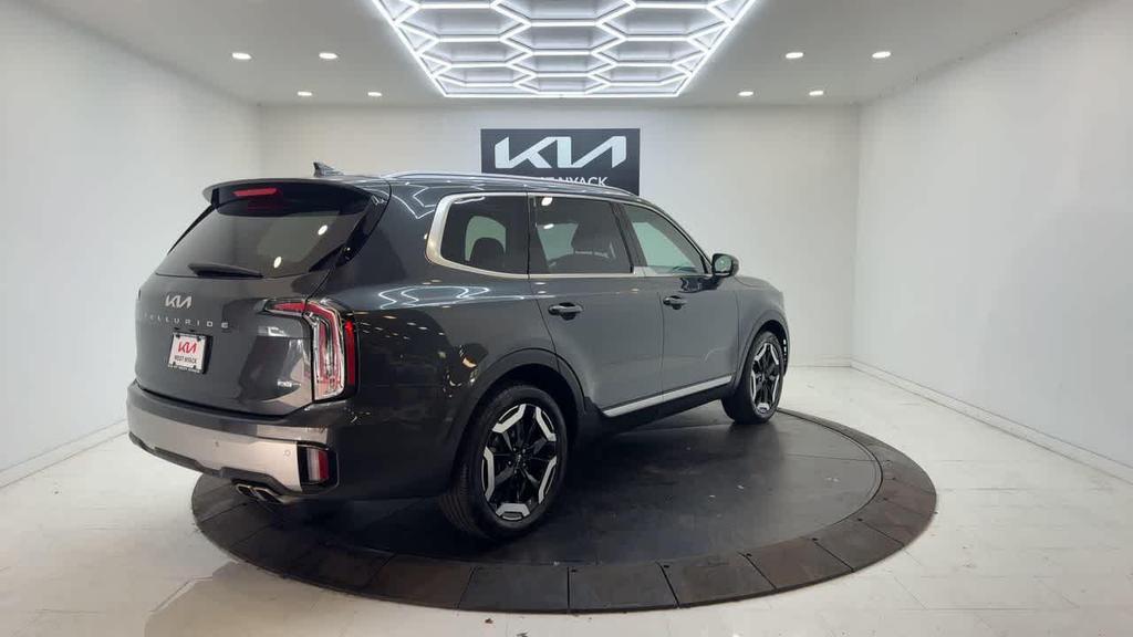 used 2024 Kia Telluride car, priced at $39,178