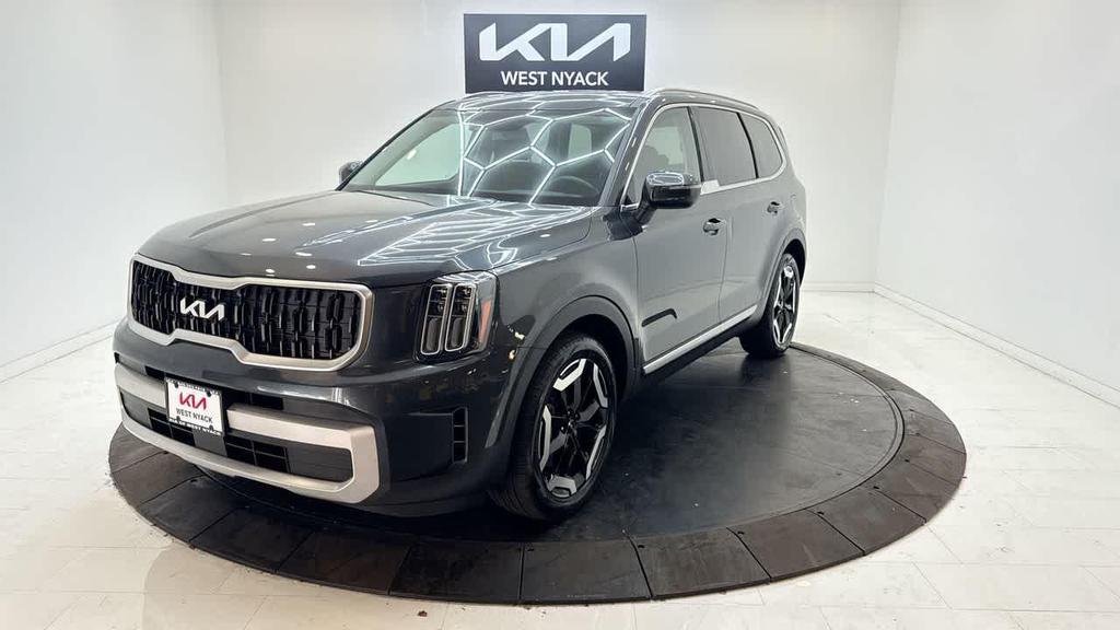 used 2024 Kia Telluride car, priced at $39,178
