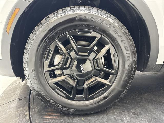 used 2024 Kia Sorento car, priced at $39,749