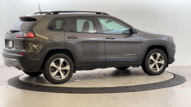 used 2022 Jeep Cherokee car, priced at $25,674