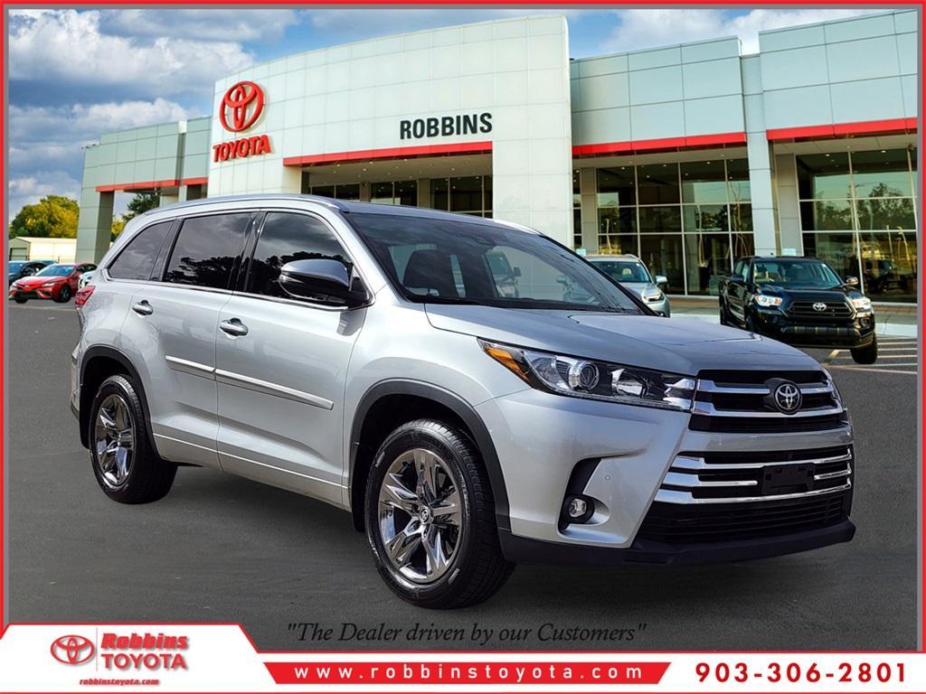 used 2019 Toyota Highlander car, priced at $29,495