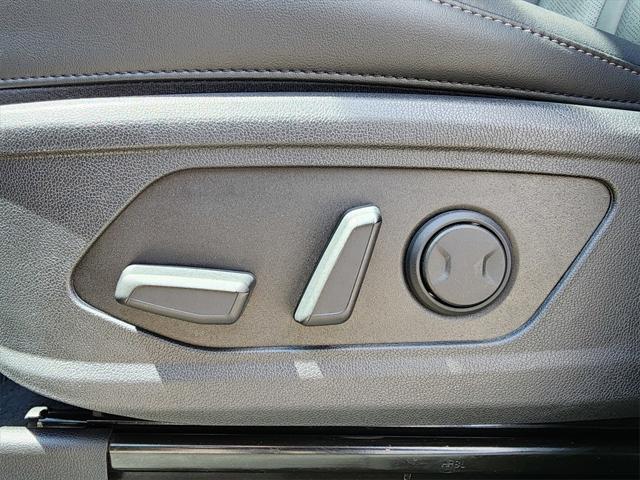 used 2022 Kia Sorento car, priced at $28,699