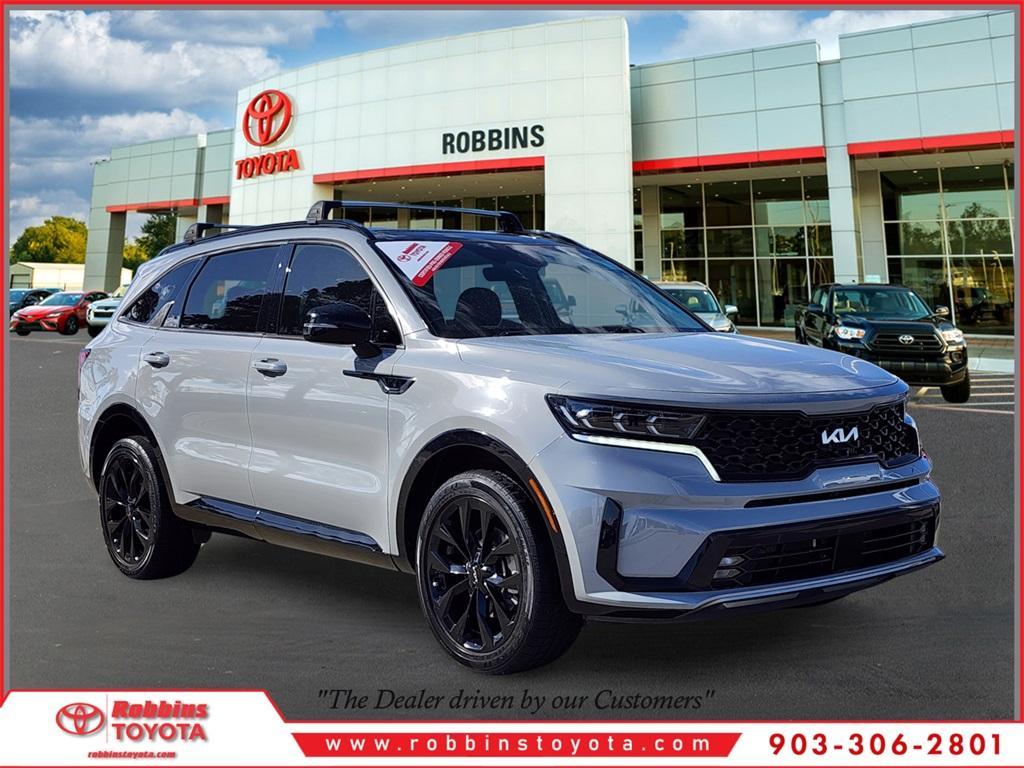 used 2022 Kia Sorento car, priced at $28,773