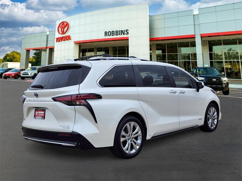 used 2021 Toyota Sienna car, priced at $35,527