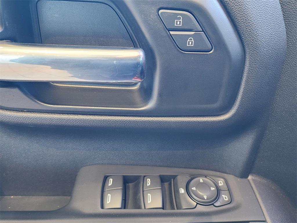 used 2022 Chevrolet Silverado 1500 car, priced at $29,994