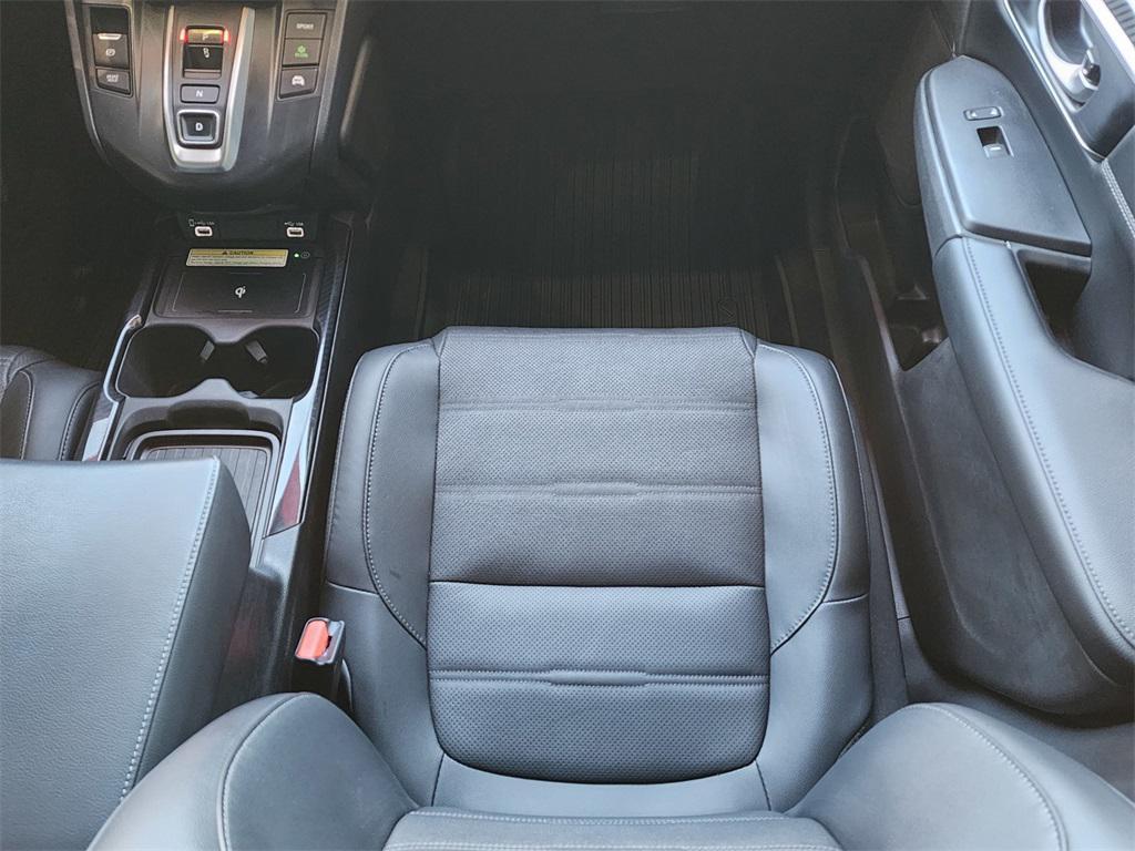 used 2022 Honda CR-V Hybrid car, priced at $29,975